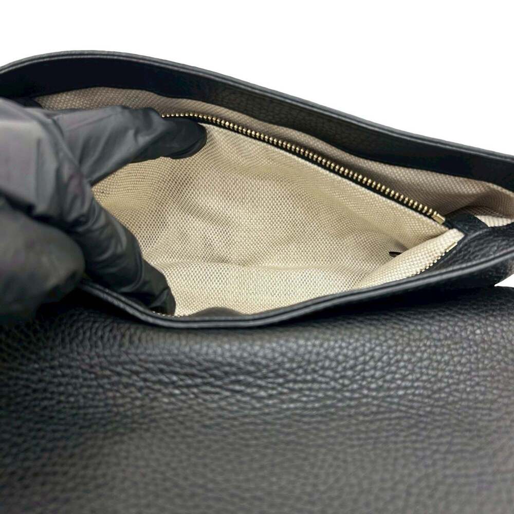 GUCCI Authentic Black Leather Shoulder Bag - Picture 10 of 10